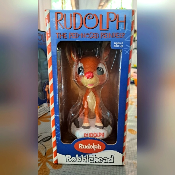 Vintage Collectable The Red-Nosed Reindeer The Island of Misfit Bobblehead - Picture 1 of 3
